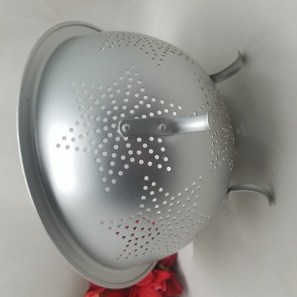 Vintage Seven Star Aluminum Colander - Picture 11 of 12
